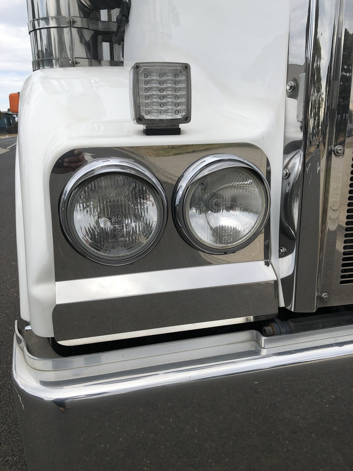 Stainless Steel Headlight Backings Long To Suit Kenworth SAR T404 ...