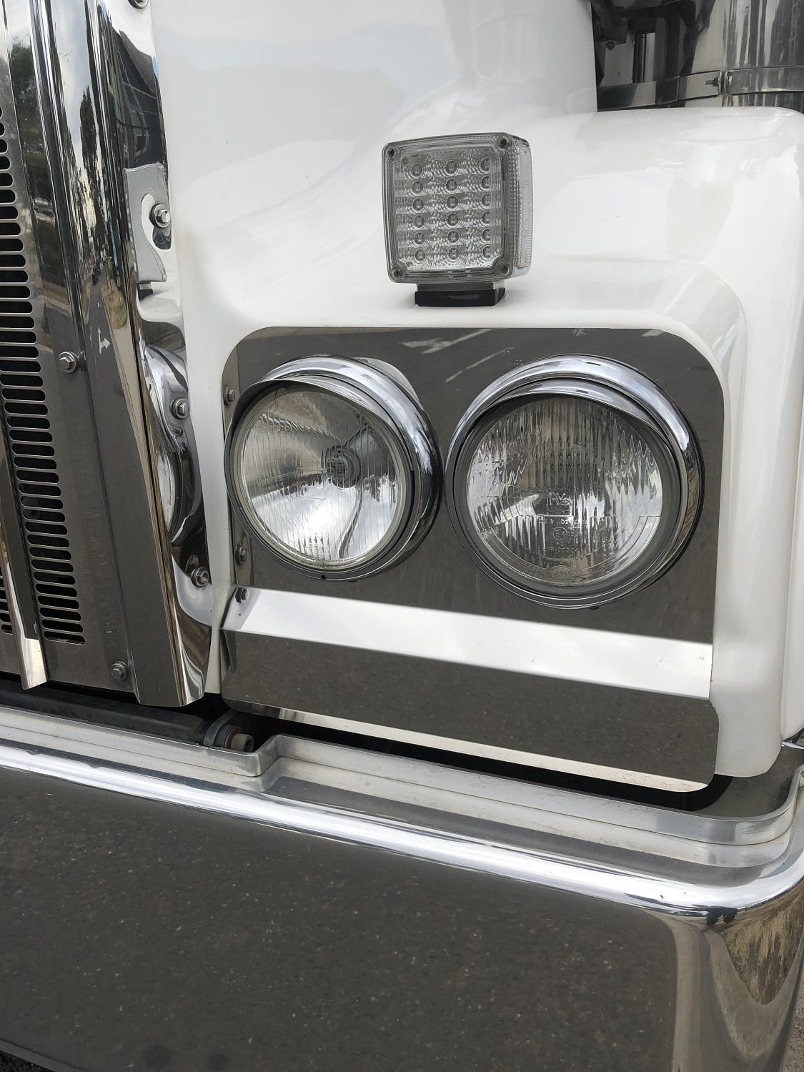 Stainless Steel Headlight Backings Long To Suit Kenworth SAR T404 & Early T409