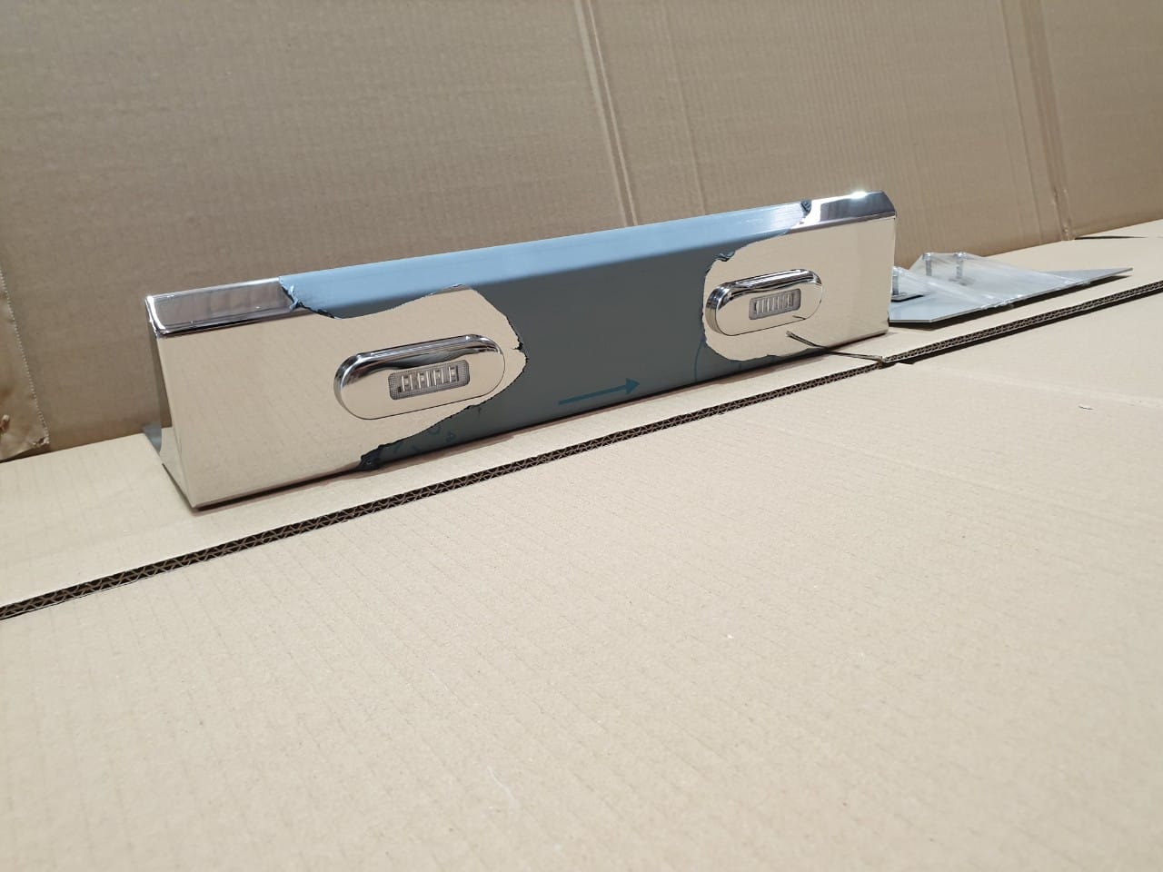 Stainless Steel Tank Skirt D Shape 450mm 2 Clear Amber LED To Suit Mack/Volvo