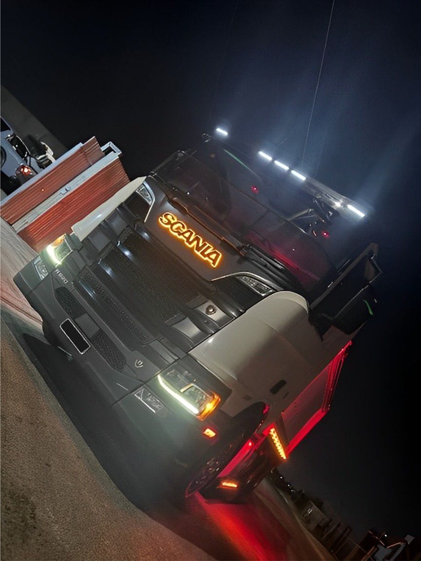 LED Backlight Grill Badge to Suit Scania