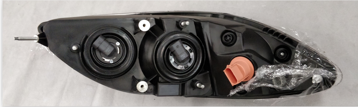Headlight Right To Suit International ProStar & CAT With Modified Headlight Wiring