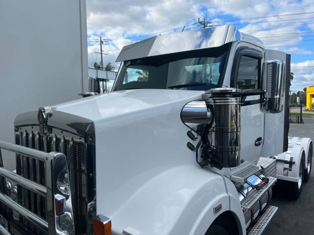 Stainless Steel Sun Visor Day Cab 12 Inch Boltless To Suit Kenworth T360 T410 SAR T610 T610 SAR – image 2