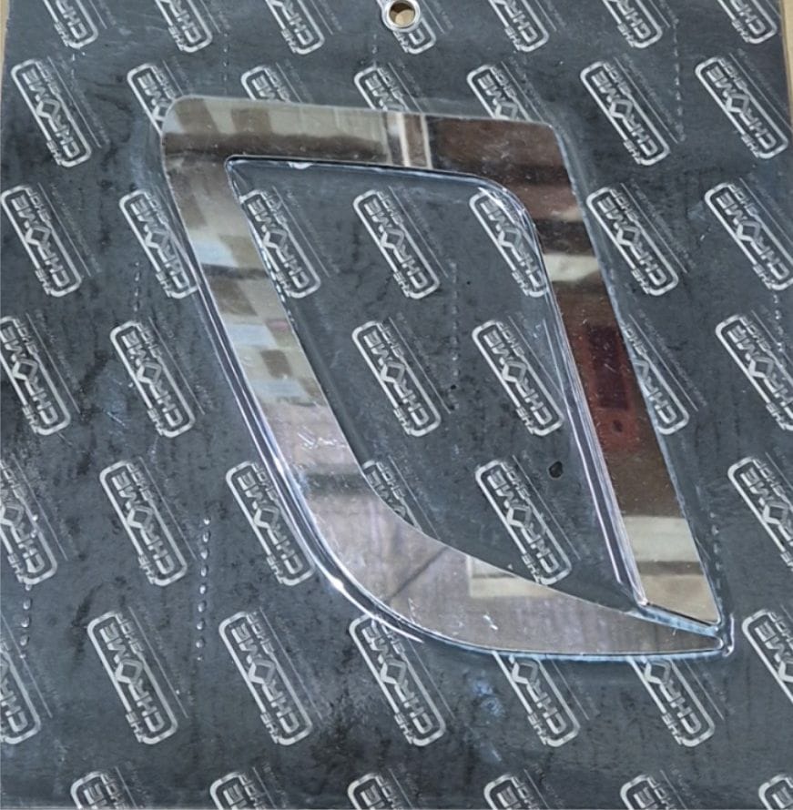 Stainless Steel Tow Trim To Suit Freightliner 116