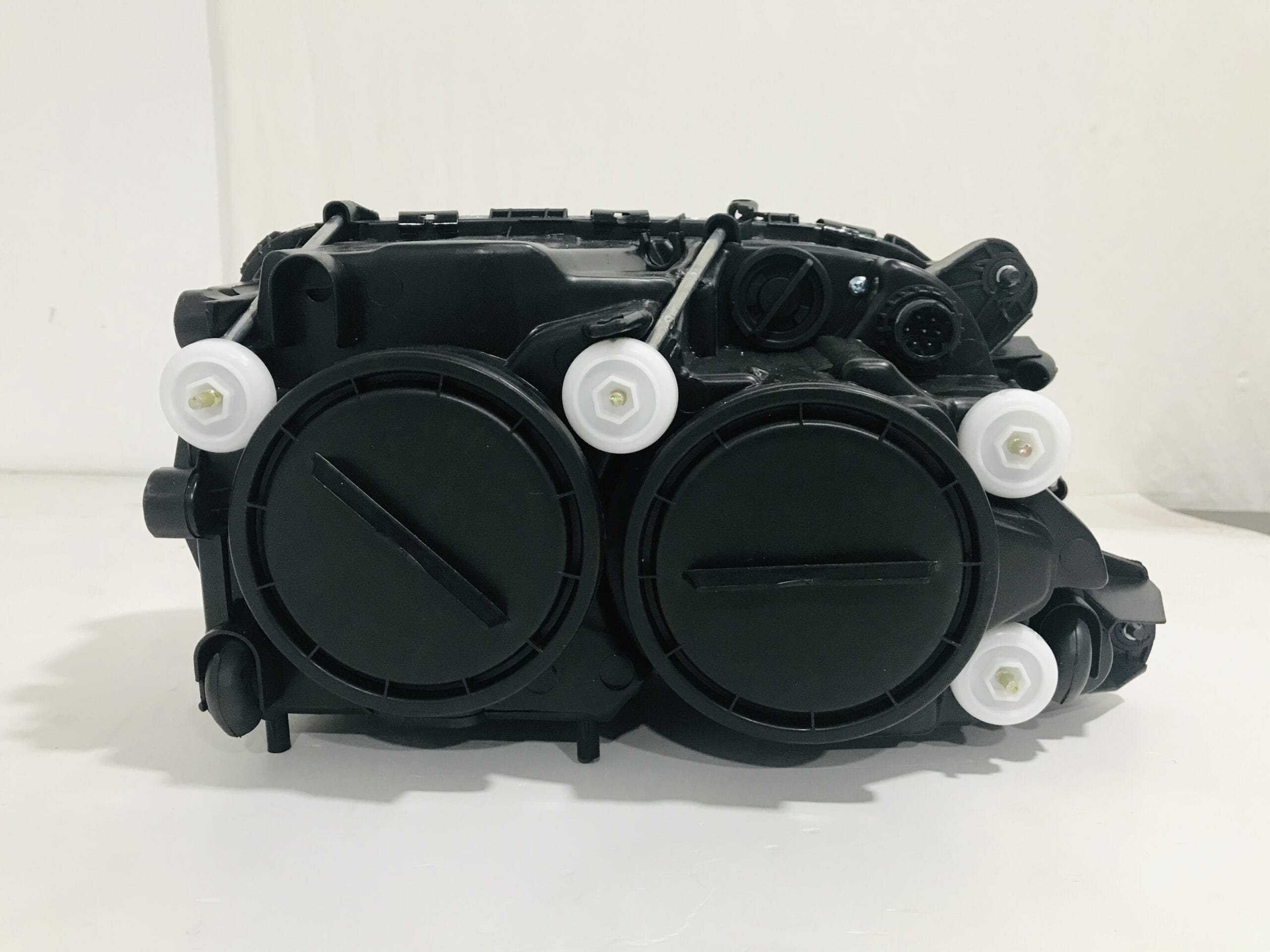 Headlight Left To Suit Mercedes Actros MP3/Mega