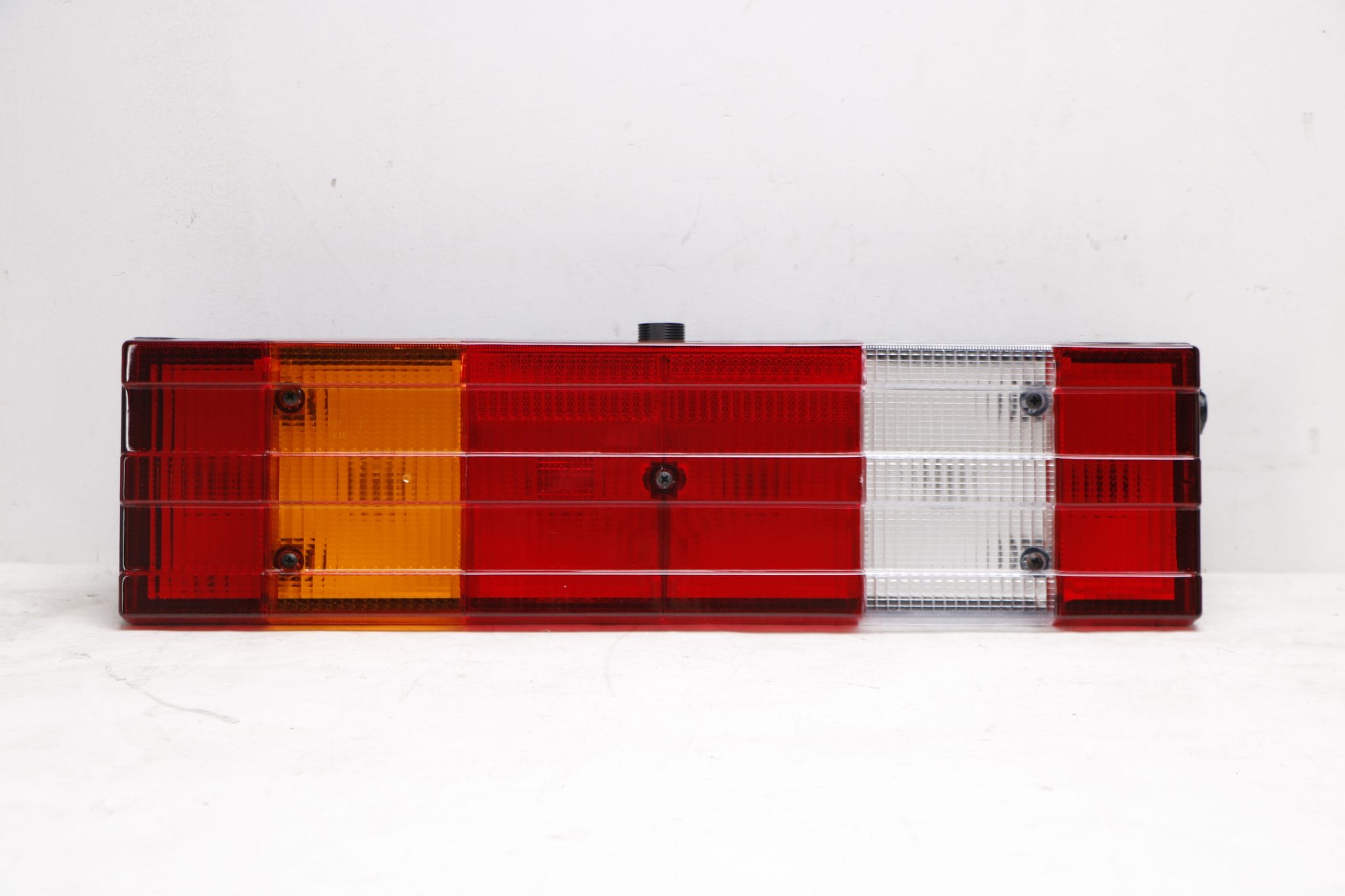 Tail Lamp Left To Suit Mercedes Actros MP3 Mega