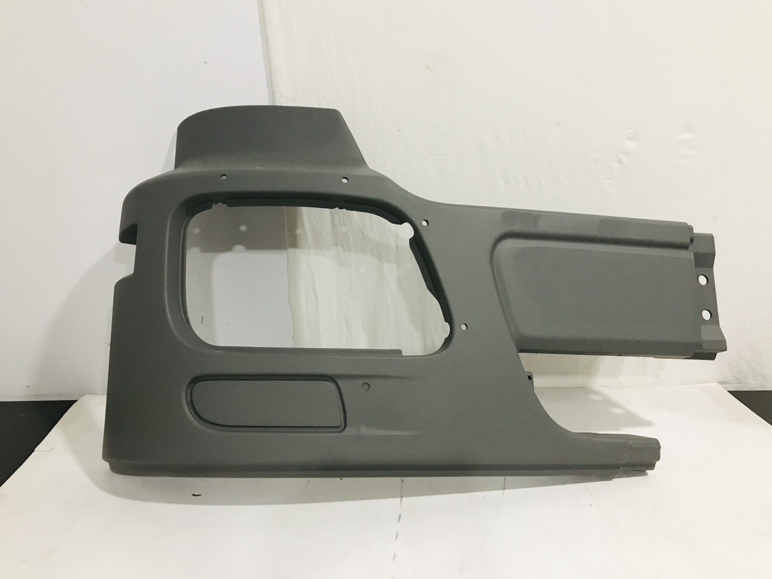 Bumper Corner Right To Suit Mercedes Actros MP2