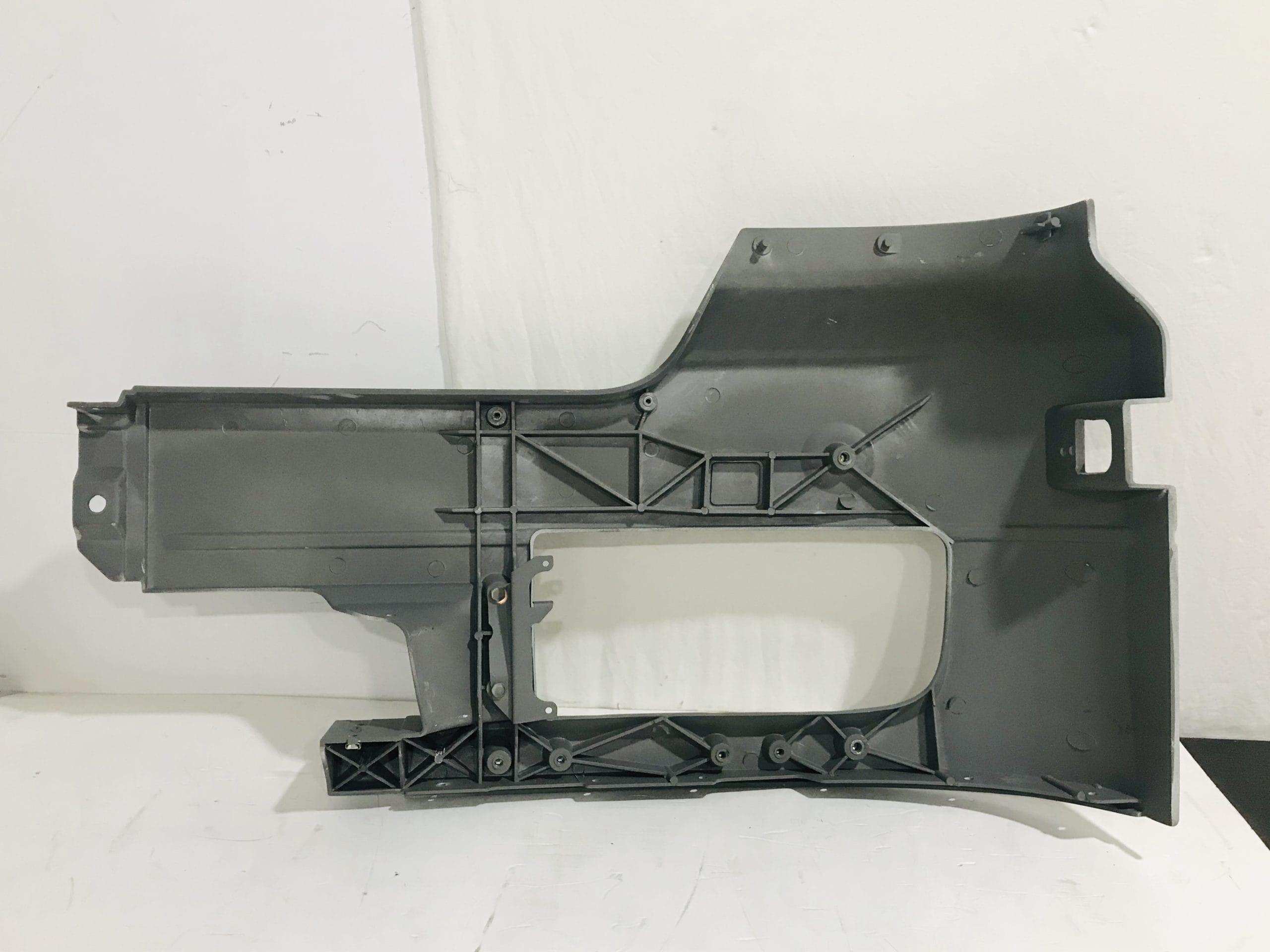 Bumper Corner Right To Suit Mercedes Actross MP1
