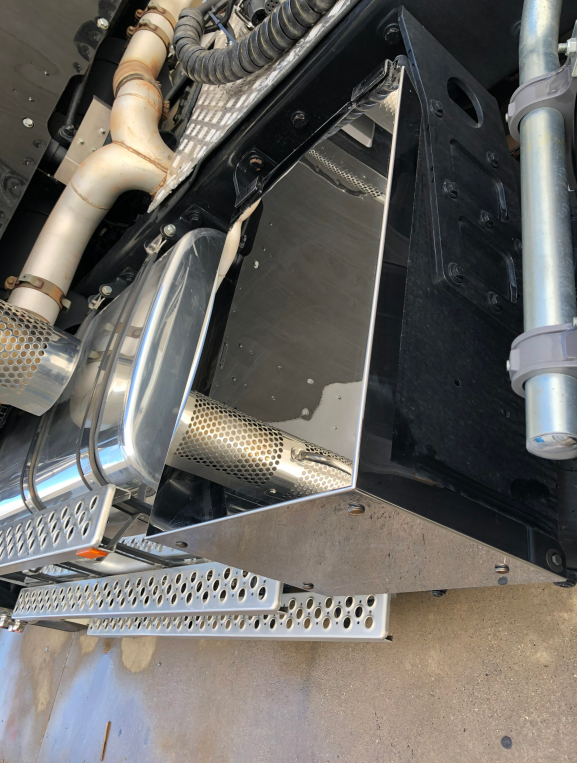 Stainless Steel Battery Box Cover To Suit Kenworth T610 Day Cab