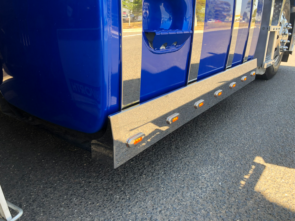 Stainless Steel Tank Skirt Square 1440 Endcap 5 LED Amber Single To Suit Kenworth/Freightliner/Iveco