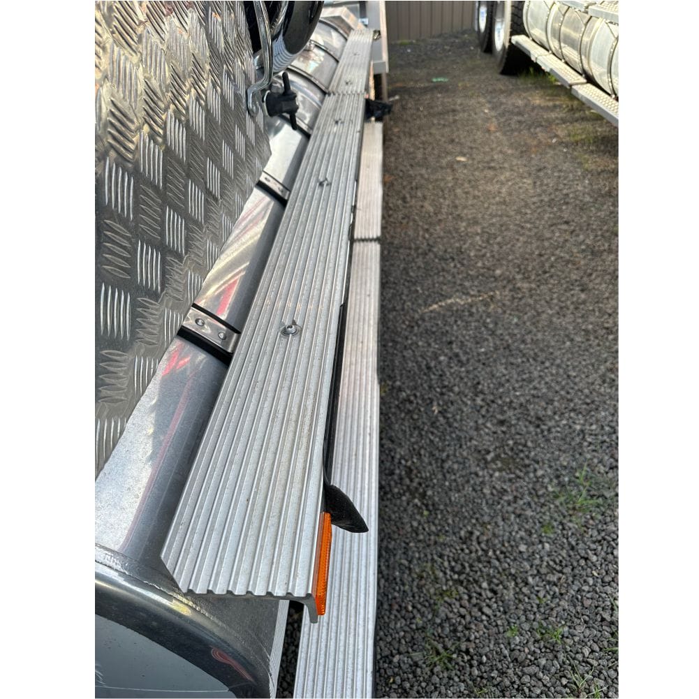 Aluminium Step 1500mm Left or Right Single