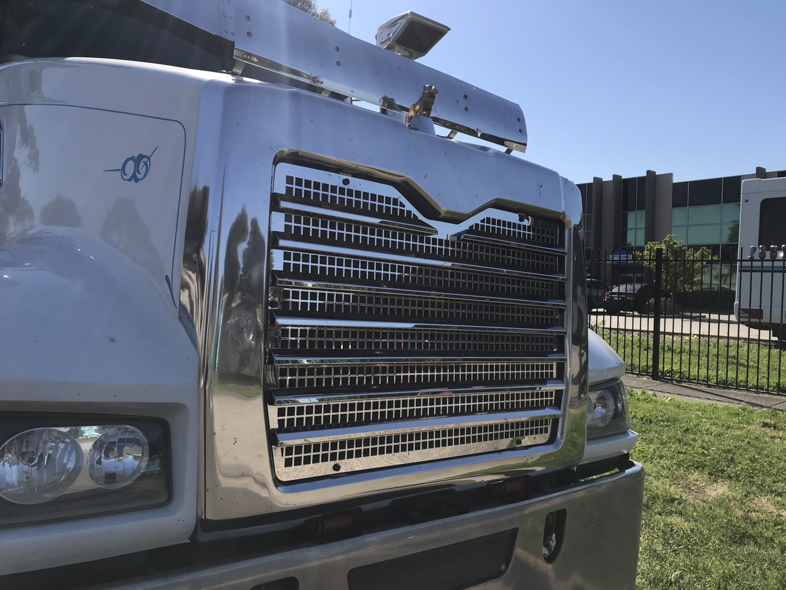 Stainless Steel Grill To Suit Mack Superliner and Trident