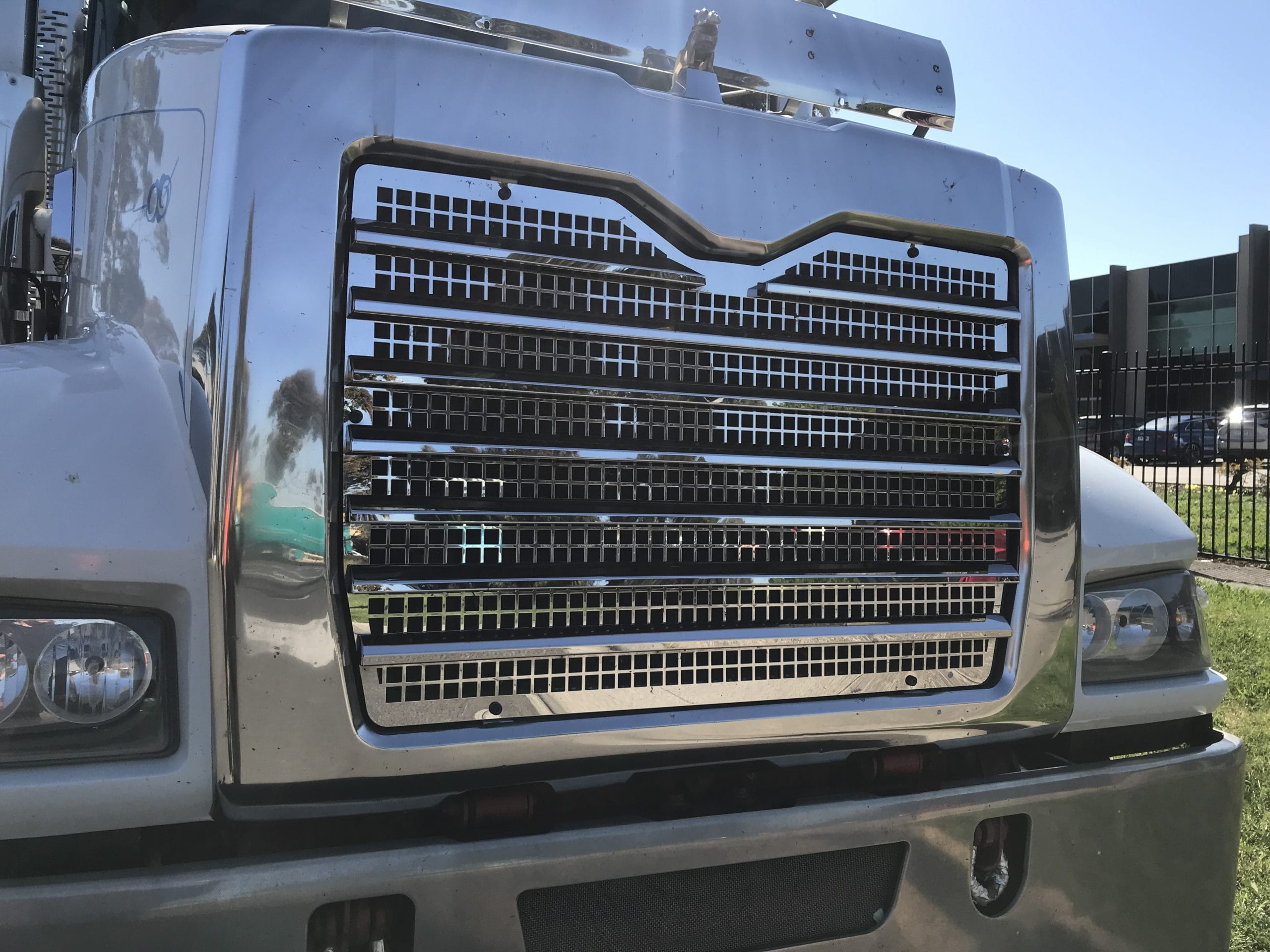 Stainless Steel Grill To Suit Mack Superliner and Trident