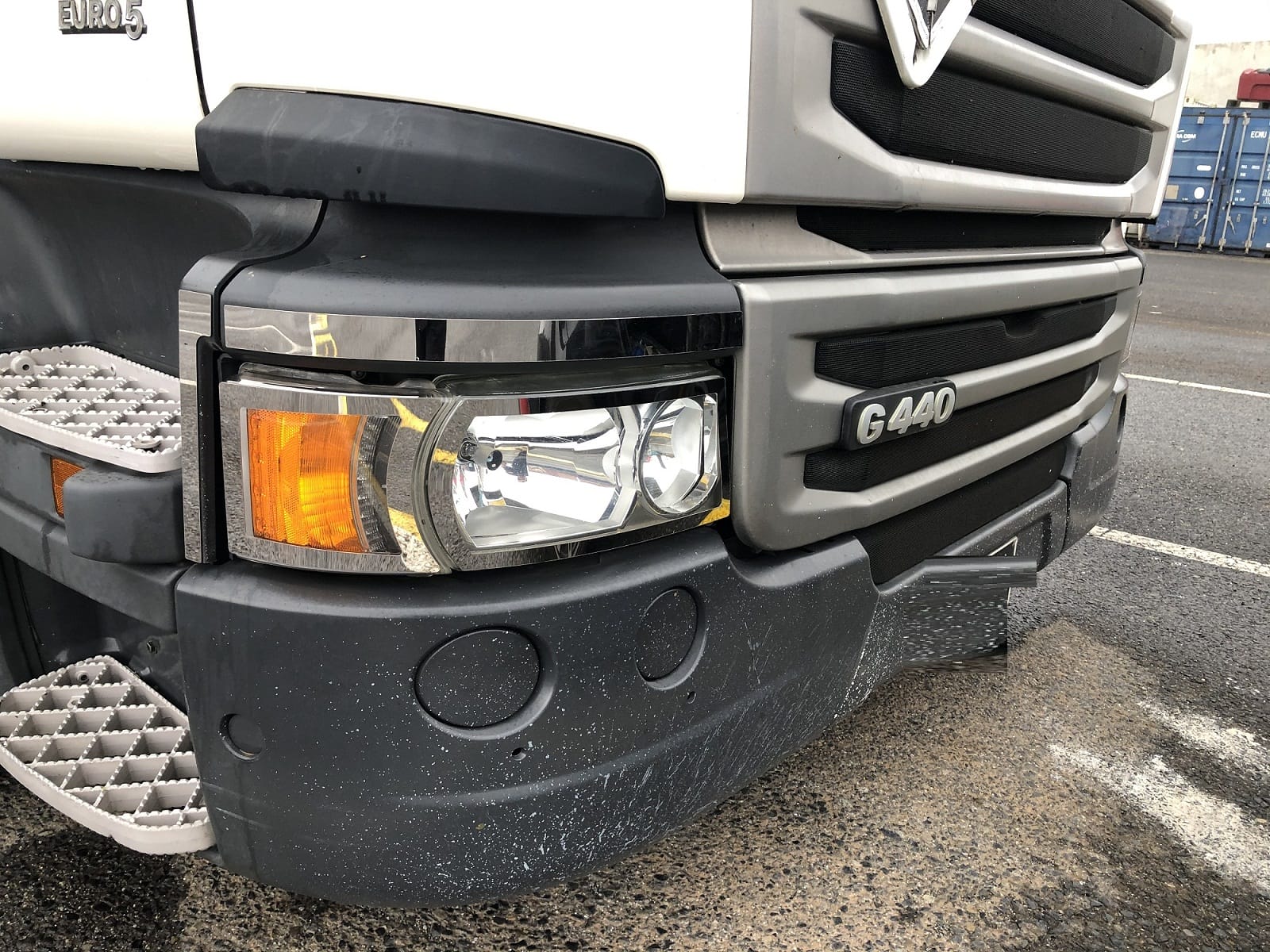 Stainless Steel Headlight Trim Kit To Suit Scania