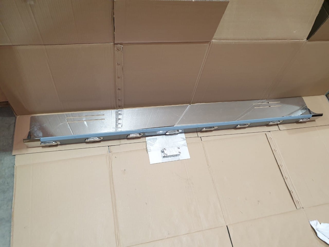 Stainless Steel Tank Skirt D Shape 1845mm 8 Clear Amber LED To Suit Mack/Volvo