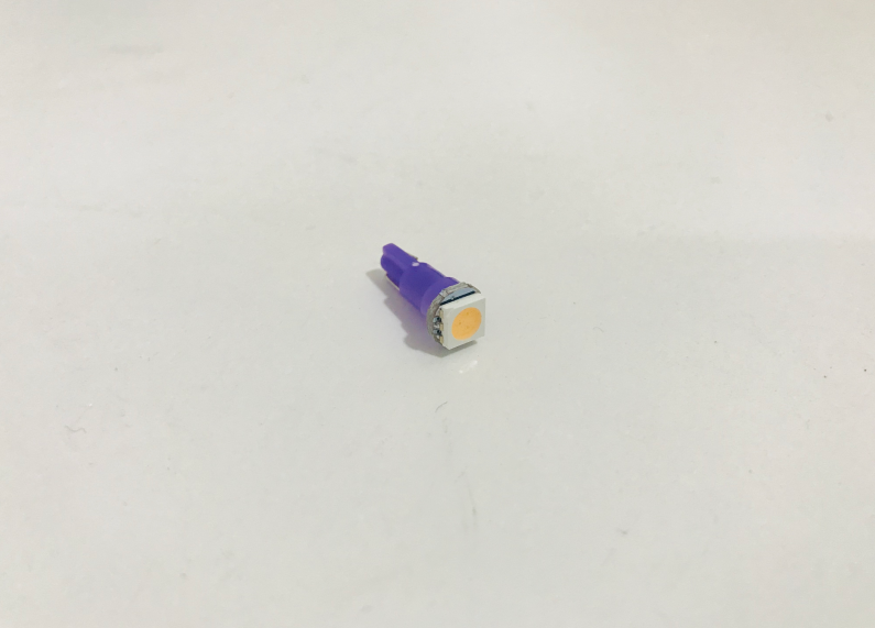 LED Globe 12V T5 Wedge Purple Slim