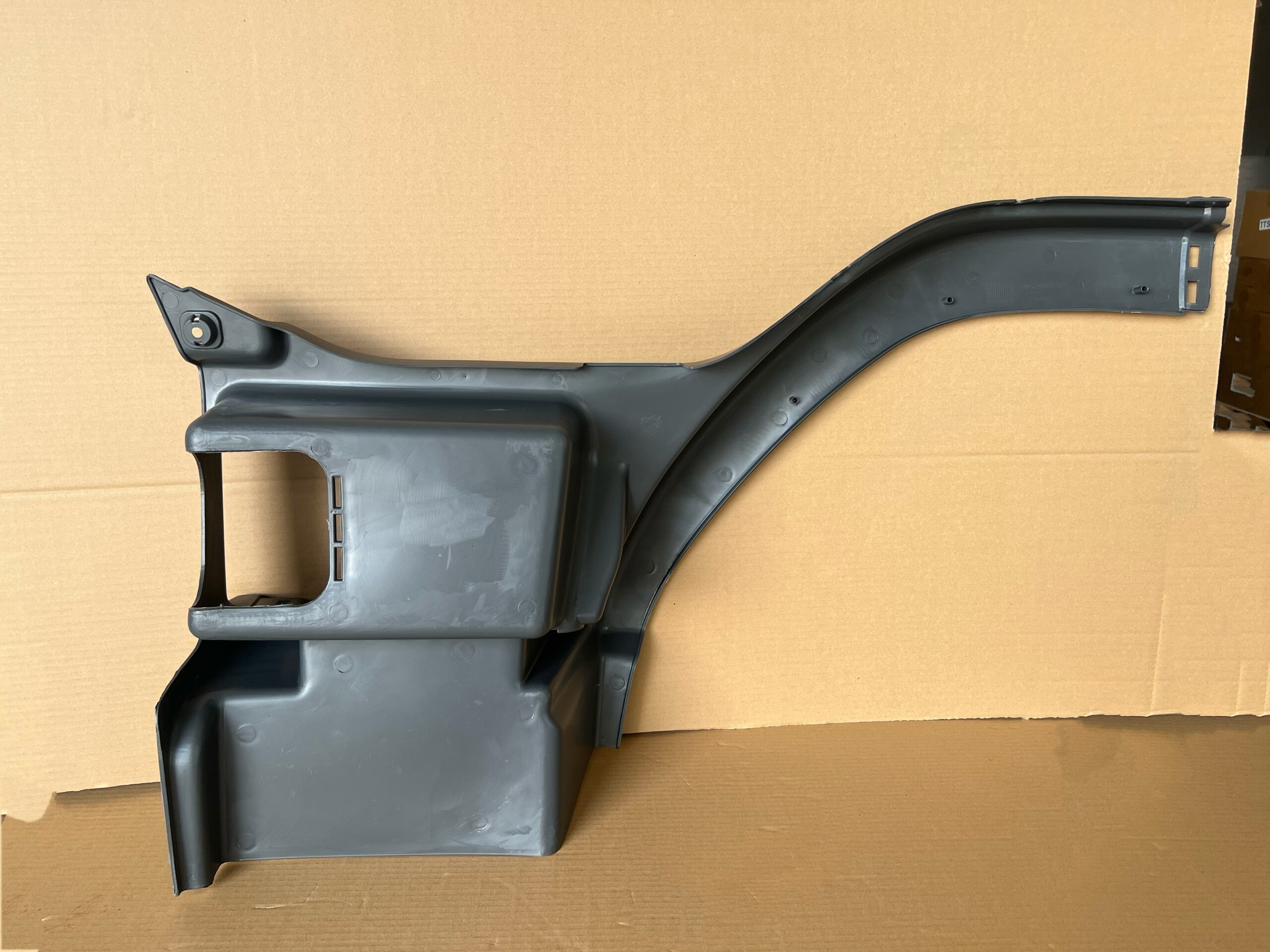 Foot Step Fender Right To Suit Volvo FM Series 2 2004